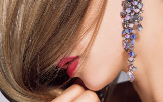 Woman necklace redlip redring hyperrealism - a red lip ring free wallpaper