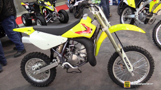 Yellow dirt bike cement floor - de stijl free wallpaper
