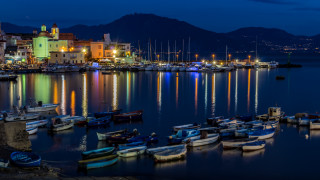 Harbor boats night mountains city - a harbor free wallpaper