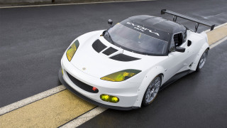 White sports car driving street 6 - a yellow light free wallpaper