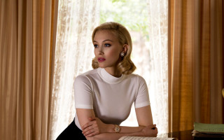 Woman desk blonde blue eyes - a window behind her free wallpaper