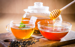 Wooden cutting board tea honey - a wooden cutting board free wallpaper