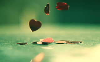 Heart floating coins flower green - a photo free wallpaper