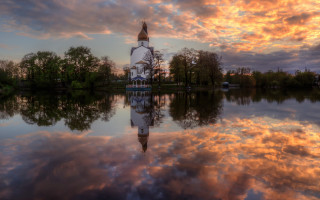Church tower reflection sunset water - a colorful sky free wallpaper