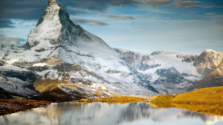 Mountain lake clouds sky beach - a mountain free wallpaper