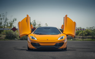 Orange sports car open doors - nice free wallpaper