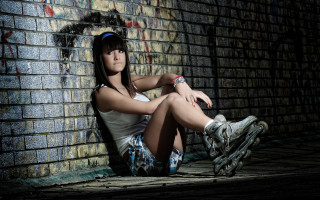 Girl brick wall sitting headband - a headband free wallpaper