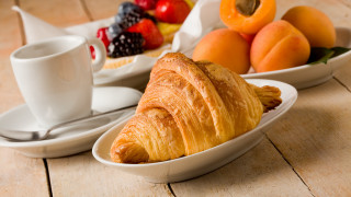 Croissant coffee fruit bread food - delaunay free wallpaper