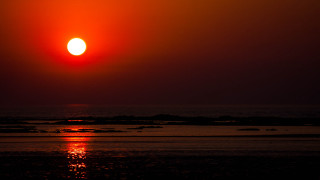 Sunset red sun ocean moonlight - a sunset free wallpaper