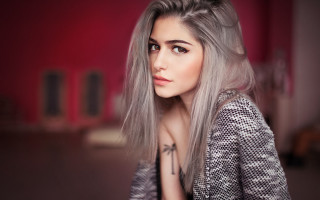 Woman tattoo greyhair redbackground photorealistic - white hair free wallpaper