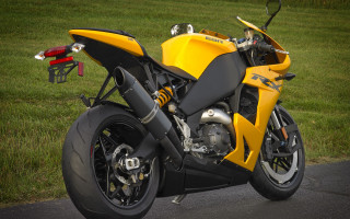 Yellow motorcycle road grass red - cobra free wallpaper
