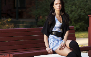 Woman bench dress boots jacket - her waist free wallpaper