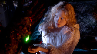 Creepy woman white dress glass - a woman free wallpaper