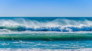 Large wave ocean shore sunny - ocean free wallpaper