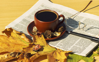 Coffee glasses newspaper leaves autumn - private press free wallpaper