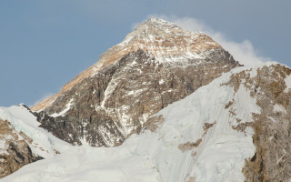 Mountain snow peak blue sky - domirinic fegallia free wallpaper