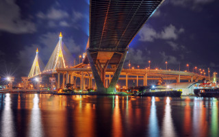 Bridge water night lights boat - a bridge over a body of water free wallpaper