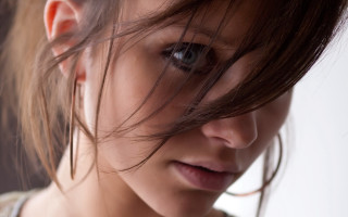 Woman tie cellphone hair portrait - a tie free wallpaper