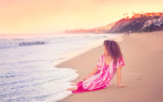 Girl beach sunset pink dress - a pink dress free wallpaper