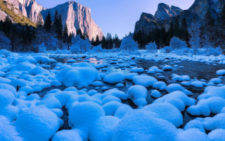 Snowy river mountains dusk blue - dusk free wallpaper