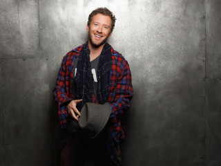 Man plaid shirt hat scarf - chris spollen free wallpaper