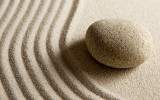Rock spiral sand raked tranquil - a spiral design free wallpaper