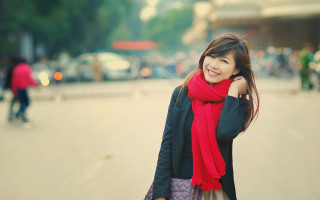 Woman red scarf smiles plaza - canon 5 0 mm free wallpaper