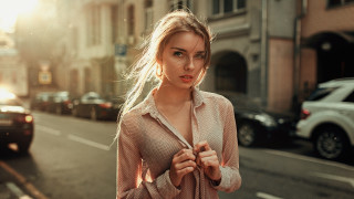 Woman streetcorner string blonde city - artur tarnowski free wallpaper