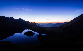 Lake mountains sunset clouds landscape - a few mountain free wallpaper