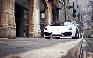 White sports car building street 2 - a street corner free wallpaper
