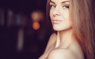 Woman longhair blacktop bokeh sculpture - a black top free wallpaper