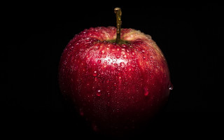 Red apple water drops black 3 - a red apple free wallpaper