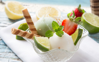 Bowl icecream strawberries limes beach - a bowl of ice cream free wallpaper