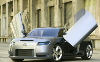 Silver car city street door - concept design free wallpaper