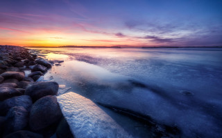 Sunset water rocks ice shore - ice free wallpaper