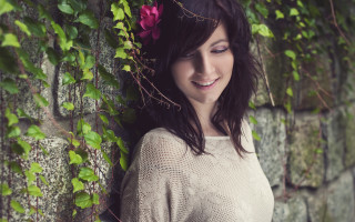 Woman brick wall flower sweater - adrienn henczné deák free wallpaper