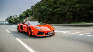 Orange sports car motion blur - nice free wallpaper