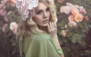Woman flower hair roses portrait - a woman free wallpaper