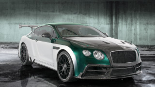 Green white car parking lot - car free wallpaper