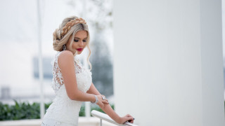 Woman white dress posing braleel - her free wallpaper