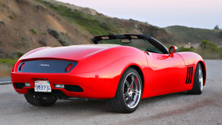 Red sports car hillside license - f 8 aperture free wallpaper