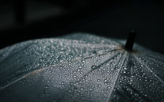 Umbrella water droplets gothic night - water droplet free wallpaper