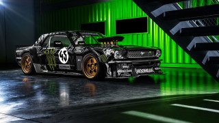 Car number garage green wall - stair free wallpaper