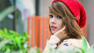 Woman redhat glasses sweater beanie - a red hat free wallpaper