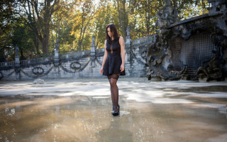 Gothic woman pool urban bridge - camille bouvagne free wallpaper