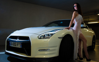 White dress woman leaning car - rim free wallpaper