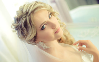 Woman white dress blonde blue - portrait photography free wallpaper