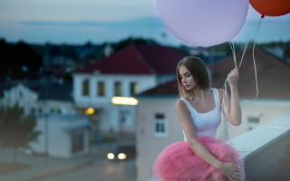 Pink dress balloons city cinematic - anka zhuravleva free wallpaper