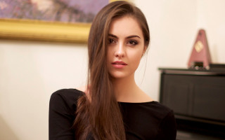 Woman piano painting longhair browneyes - long dark hair free wallpaper