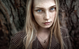 Freckles blonde haired woman outdoors - anka zhuravleva free wallpaper